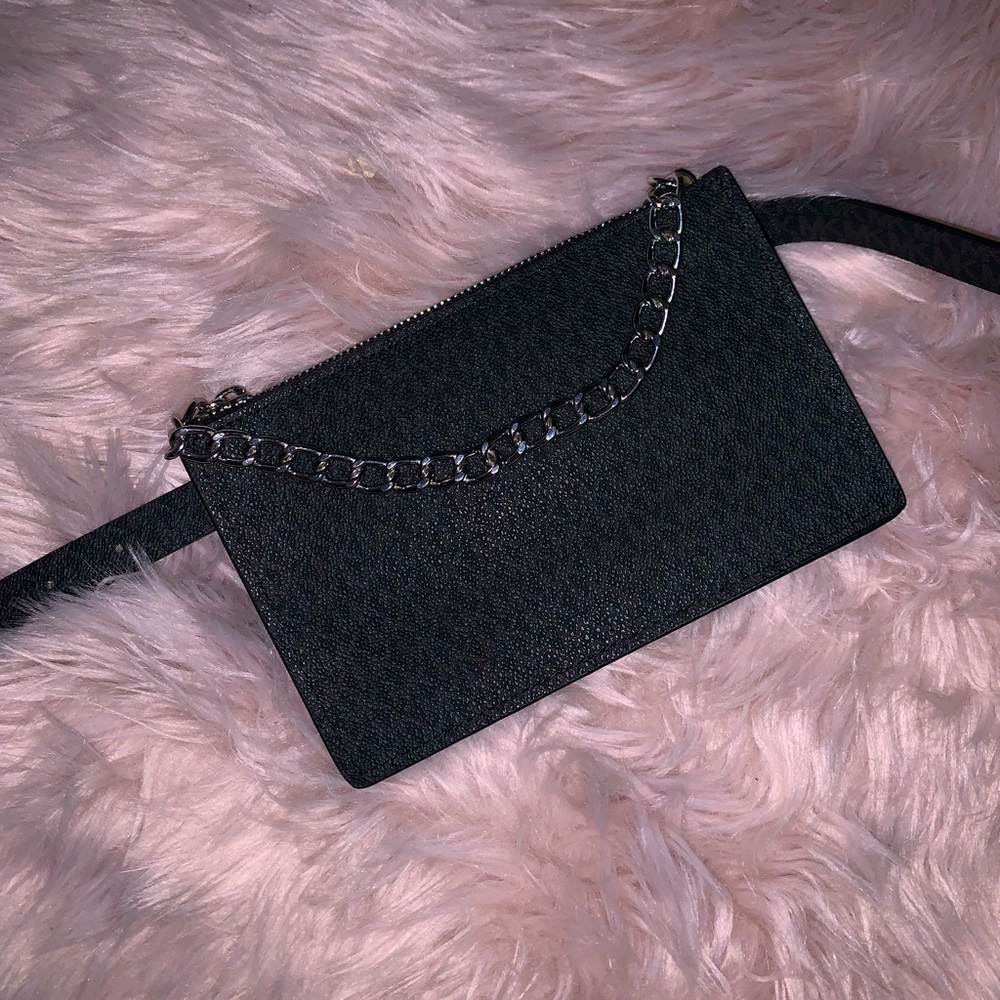 MICHAEL KORS FANNY BELT BAG